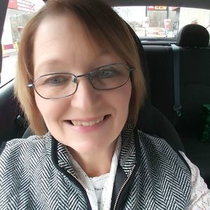 Meet your Posher, Pamela